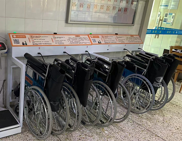 医院一拖三共享轮椅